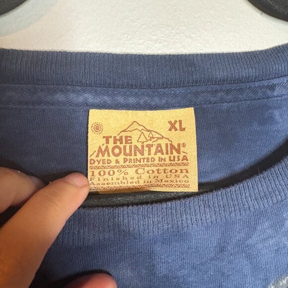 Vintage The Mountain tie dye Wolf long sleeve tee - Picture 4 of 4